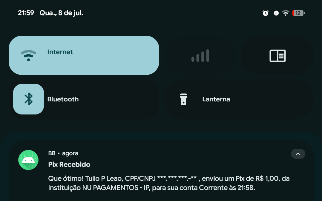 Screenshot of the Android notification tray showing a BB notification from a received PIX transfer where the BB app icon is missing and replaced with the android symbol.